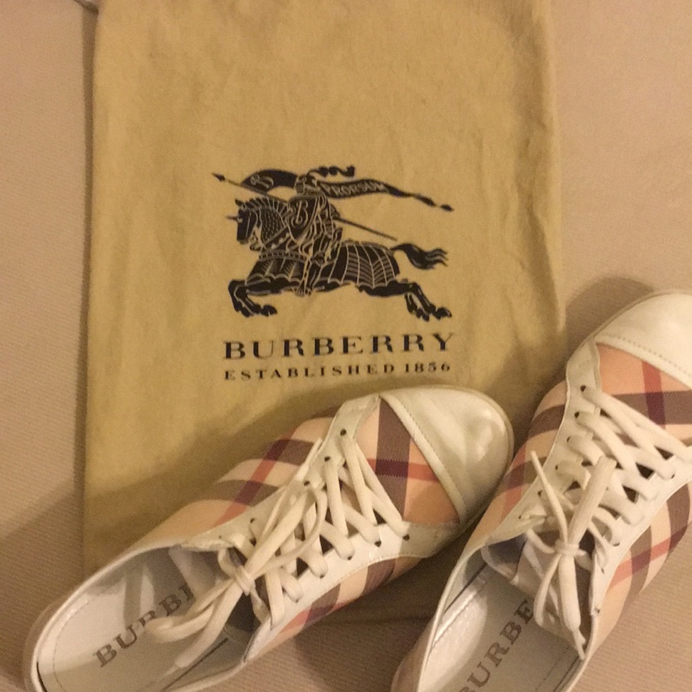 Burberry sneakers